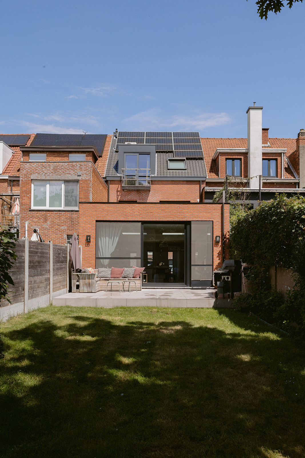 Achtertuin met gevel